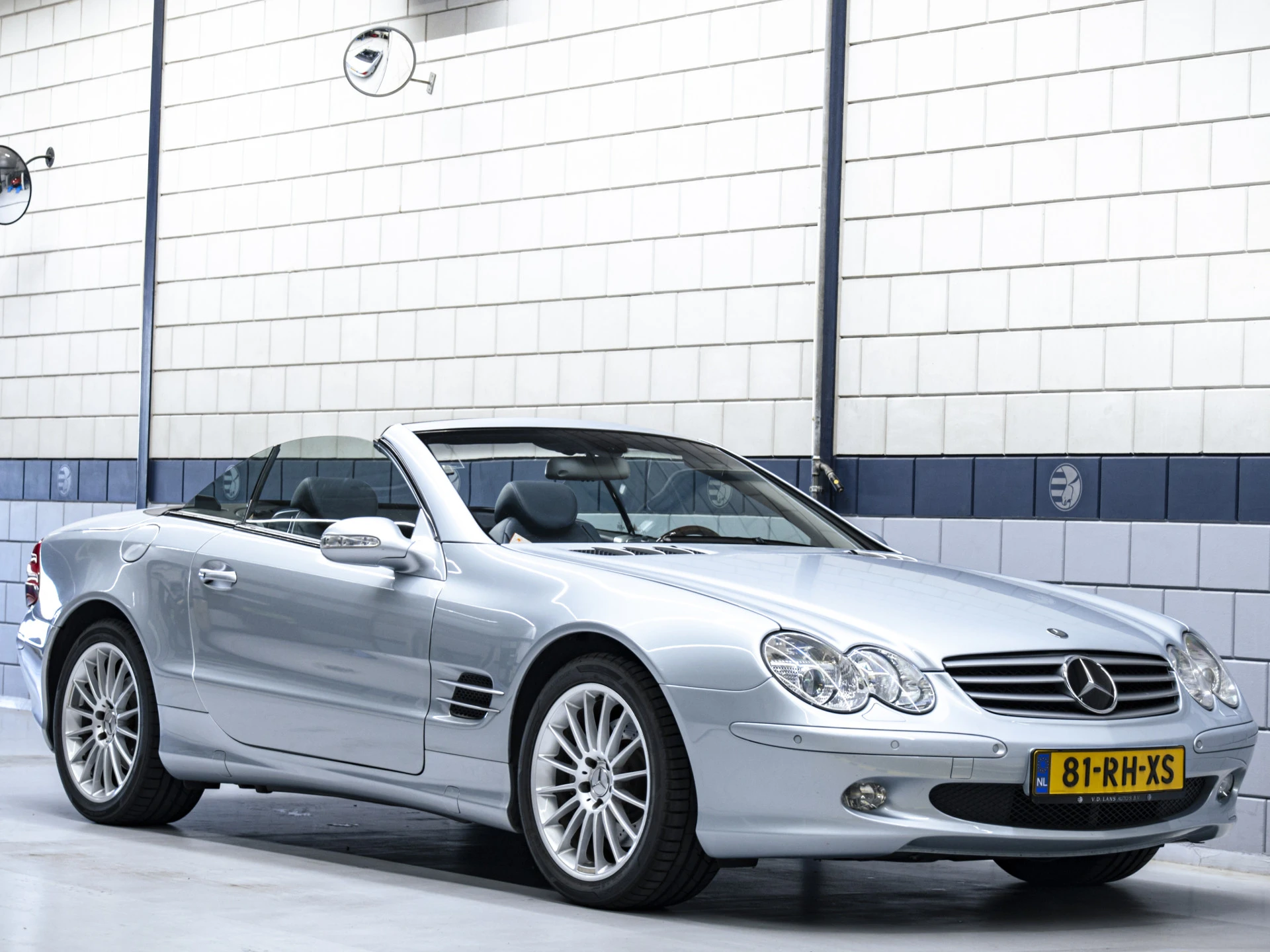 Mercedes-Benz SL 2004 - 500 | Tellurium Silver Metallic | afbeelding 2