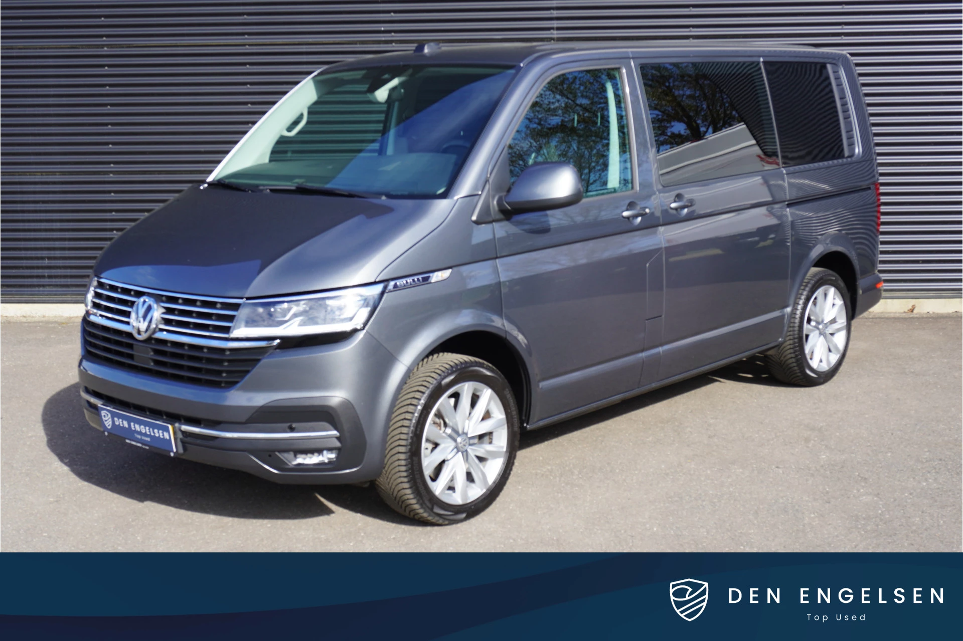 Volkswagen Transporter 2020 - 199pk Automaat 4x4 Bulli Dubbele cabine Trekhaak Camera Apple Carplay Navigatie digitaal dashboard ACC Cruise control Stoelverwarming image 1