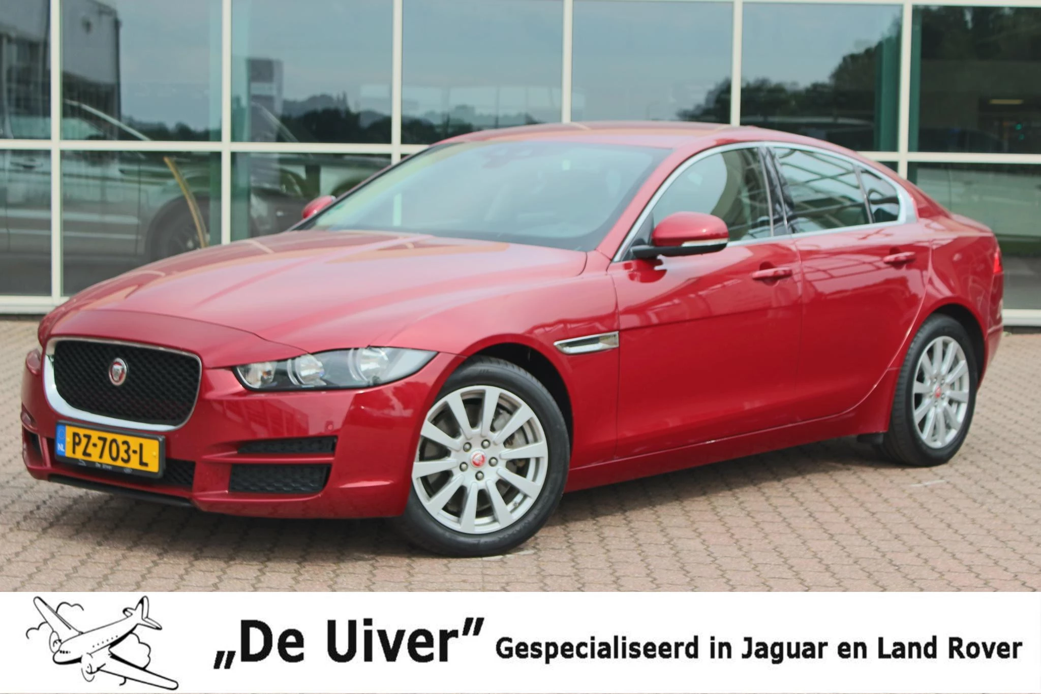 Jaguar XE 2017 - 2.0 Prestige AWD afbeelding 1