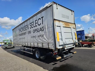 Fruehauf ONCRK 22-110A | STEERING AXLE |CURTAINSIDER TRAILER | LOADING LIFT| DUTCH TRAILER. 2001 - N/A obrazek 5