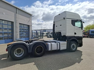 MAN TGX 2020 - 33.510 / 6X4 / HYDRAULICS / !!ONLY:335411 KM!! / ACC / LWDS / NAVI / FRIDGE / AUTOMATIC / EURO-6 / 2020 obrazek 5