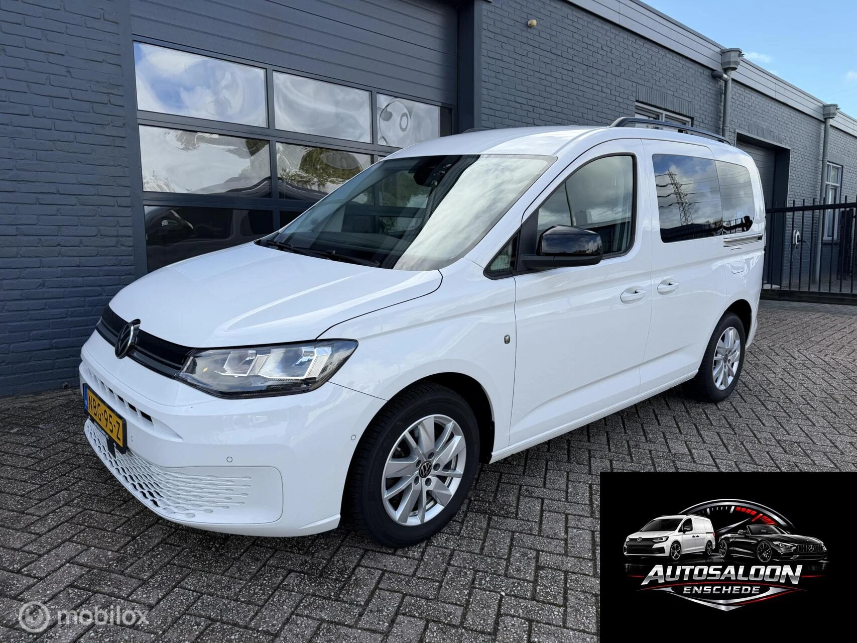 Volkswagen Caddy 2021 - Combi 1.5 TSI 03-2021 Airco Navi Virtual afbeelding 1