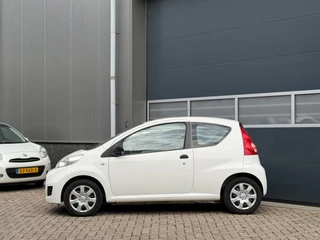 Peugeot 107 2010 - 1.0-12V XR bj.2010 Stuurbekr|Radio|Nette staat. obrazek 2