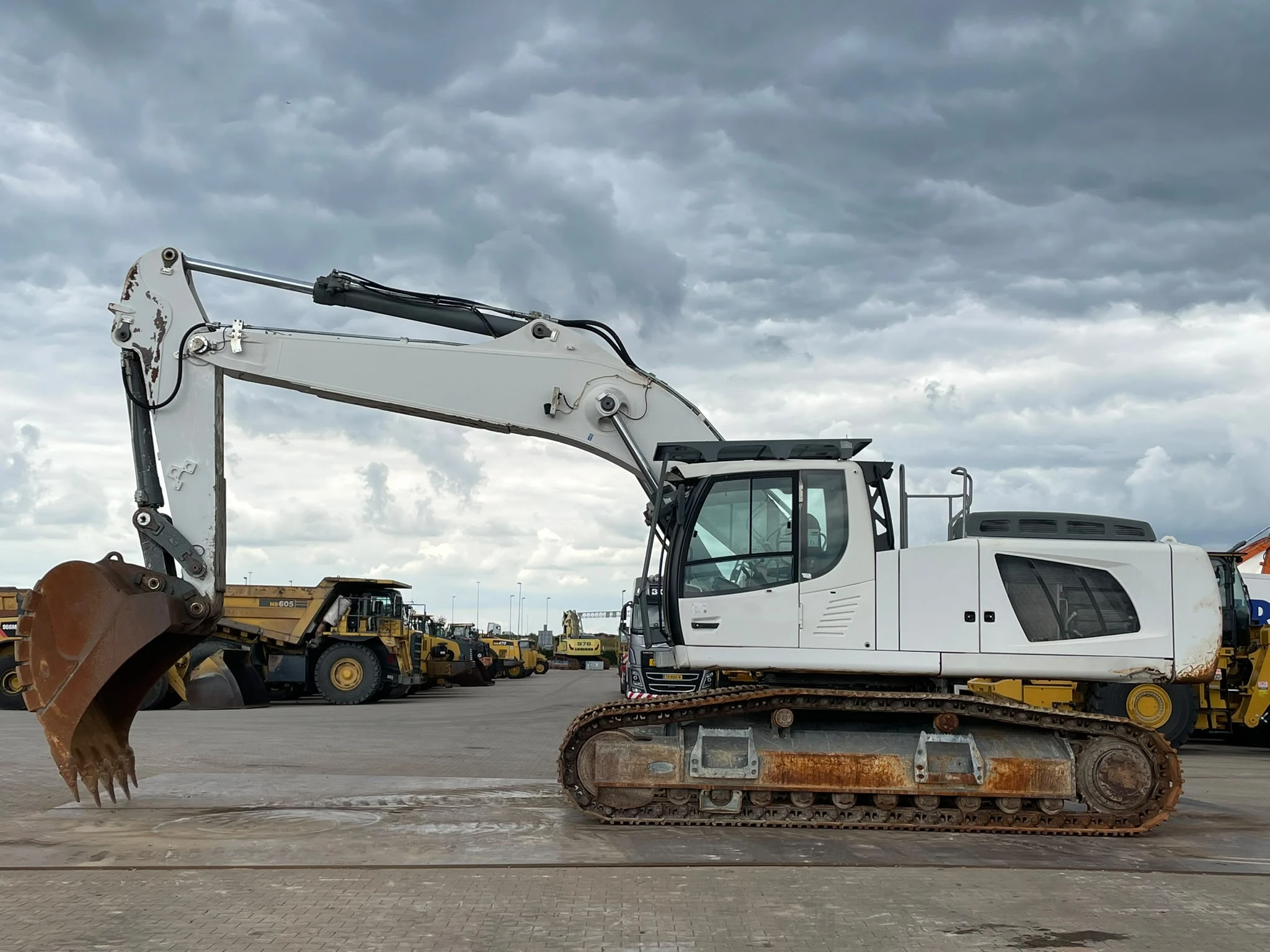 Liebherr R950 SHD (R944 / R945 / R946) 2015 immagine 1