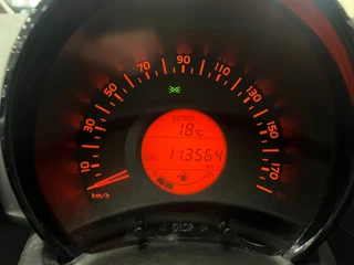Toyota Aygo 2016 - 1.0 VVT-i x-now 2e Eigenaar - NAP - Cruise - Airco bild 17