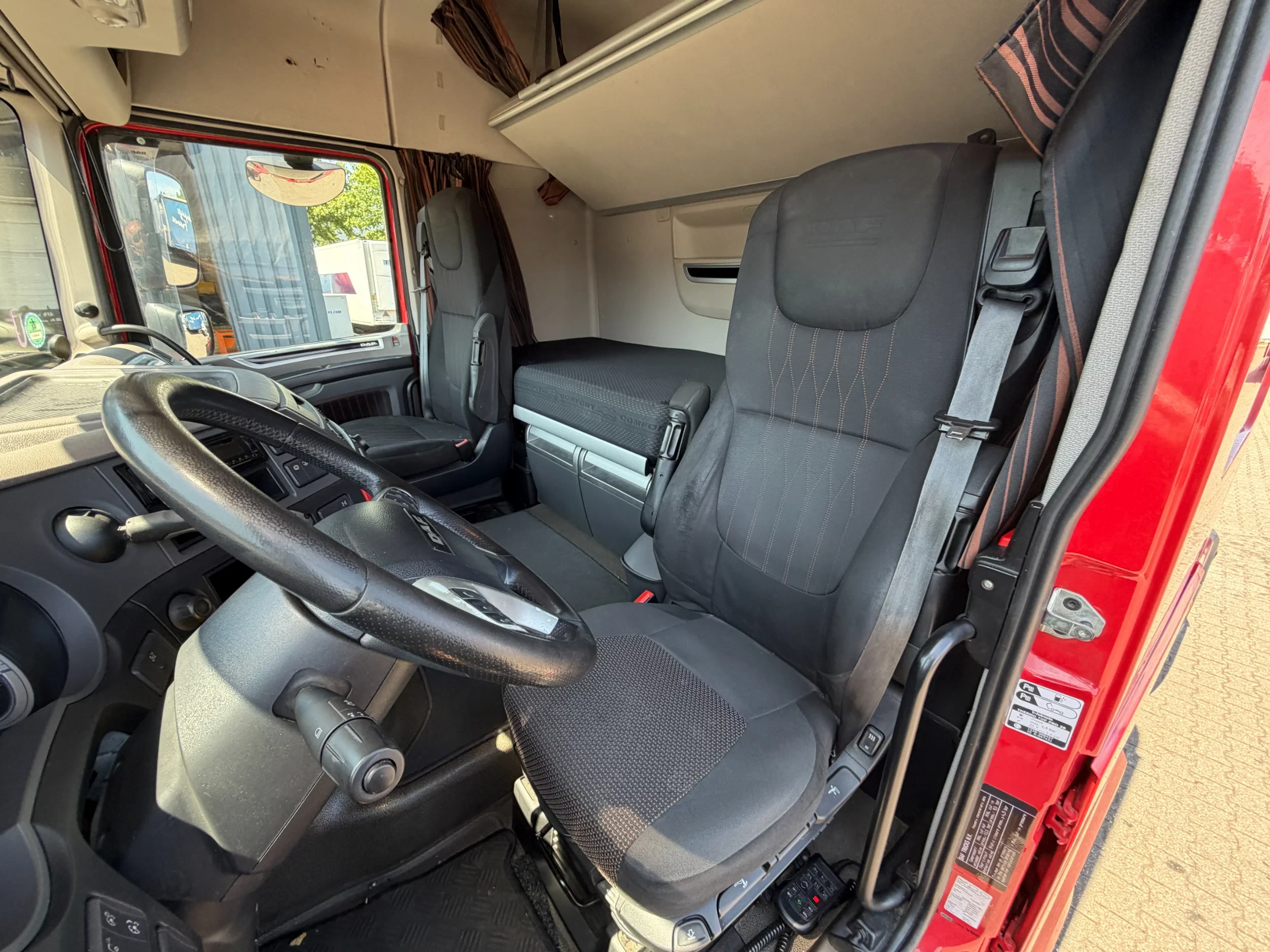 DAF XF 450 2017 - 4x2 Euro 6 Smart Tacho *NL-Truck* afbeelding 13