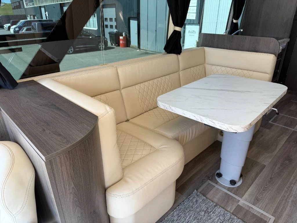 Setra 2014 - S 411 HD. HIGH-END Camper! Bild 13
