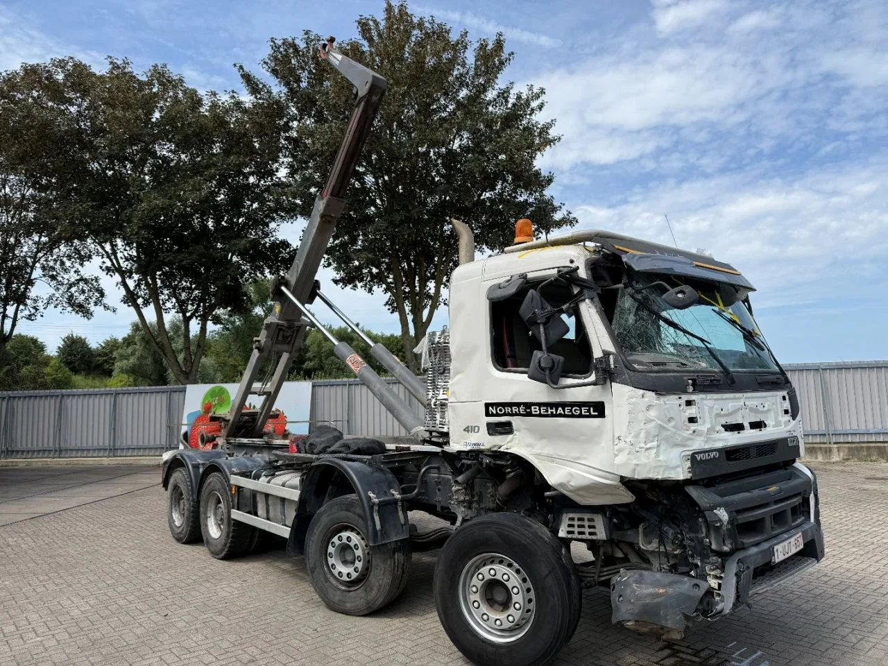 Volvo FMX 410 2018 - / ENGINE RUNNING / 8X4 / ONLY:278525 KM / AJK HOOKLIFT 25TON / 2X BIG AXLE / FULL-STEEL / AUTOMATIC / EURO-6 / 2018 obrázek 4