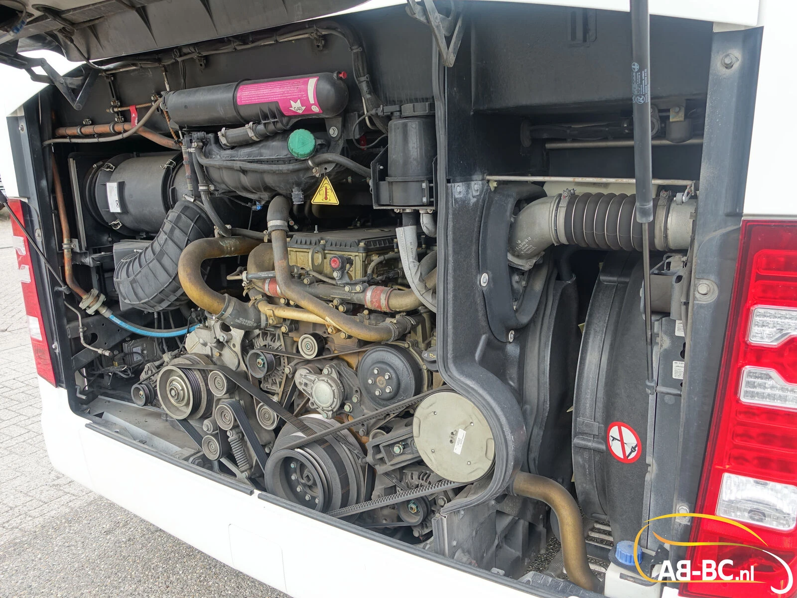 Mercedes-Benz Tourismo RHD 2023 afbeelding 18