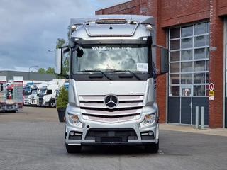 Mercedes-Benz Actros 2019 - 2558 6x2 - AJK Hooklift 20T - Euro 6 - 4.60 WB image 3