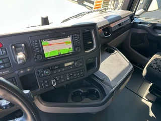 Scania S 2018 - S500 6x4 RETARDER / ontheffing 78 ton / NL-truck / APK: 09-2026 image 33
