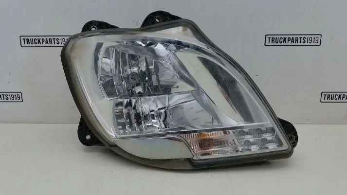DAF - Lighting Koplamp Re. DAF RHD afbeelding 1