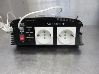 Volvo - POWER INVERTER DC TO AC OMVOORMER VOLVO FH 460 MODEL 2018 afbeelding 2 miniatuur