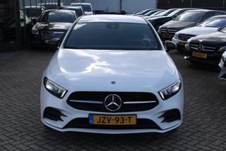 Mercedes-Benz A-Class 2021 - 250e AUT8 AMG Limited NIGHT PAKKET SFEER CARPLAY DAB NAVI obrazek 9