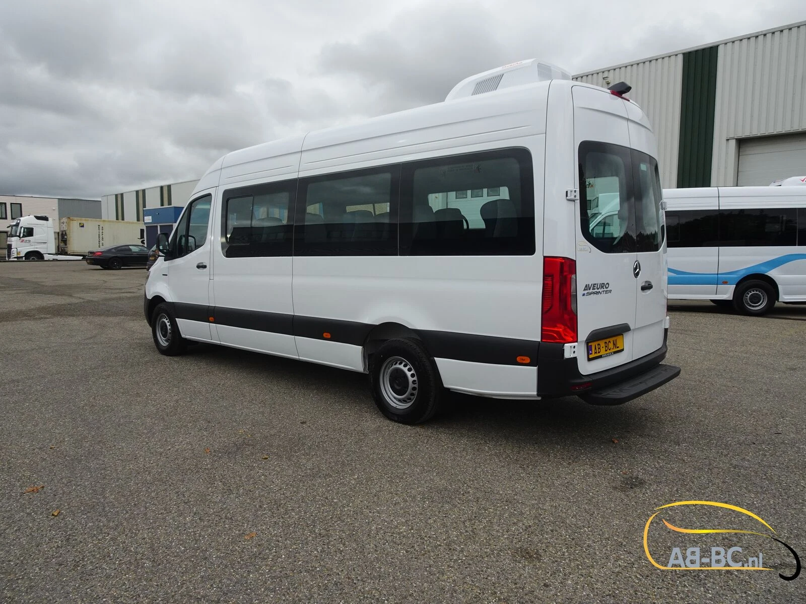 Mercedes-Benz eSprinter - 17 Seats Electric Range: 465 km Bild 8