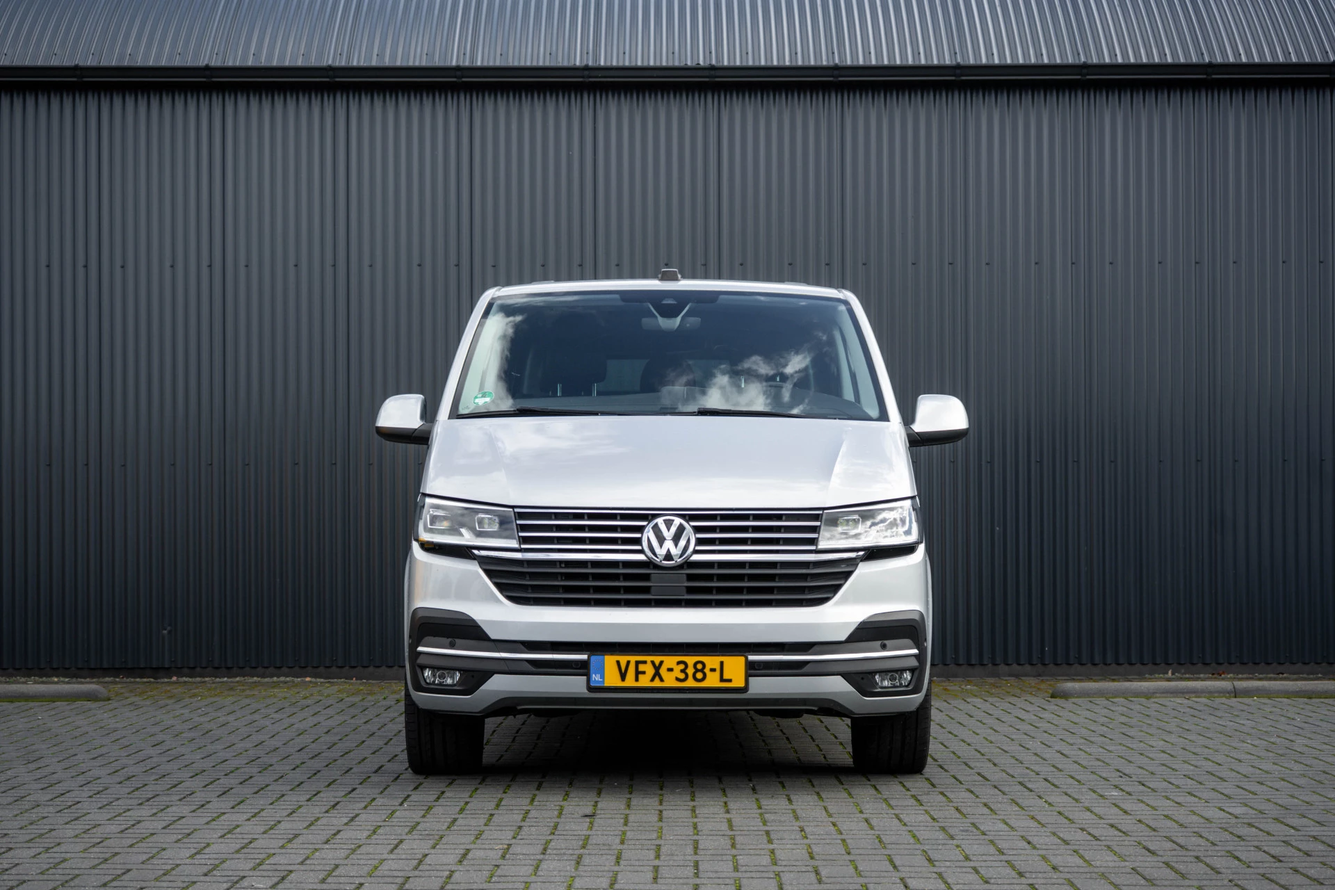 Volkswagen Transporter 2020 - T6.1 2.0 TDI L2H1 | DC | Bulli | 200PK | Leder | Carplay | Virtual | Adapt Cruise zdjęcie 3