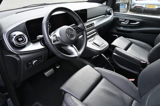 Mercedes-Benz V-Class 2024 - 300d 4-Matic Exclusive AMG L3 DC imagen 3