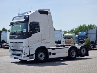 Volvo FH 2023 - 13.500 Globetrotter XL 6x2 - Retarder - Full air - Leather - Camera obrazek 3