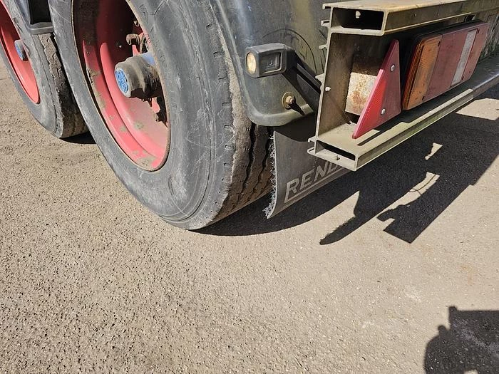 Renders 2 axle 20 ft container chassis steel springs bpw drum heavy duty 1996 image 26