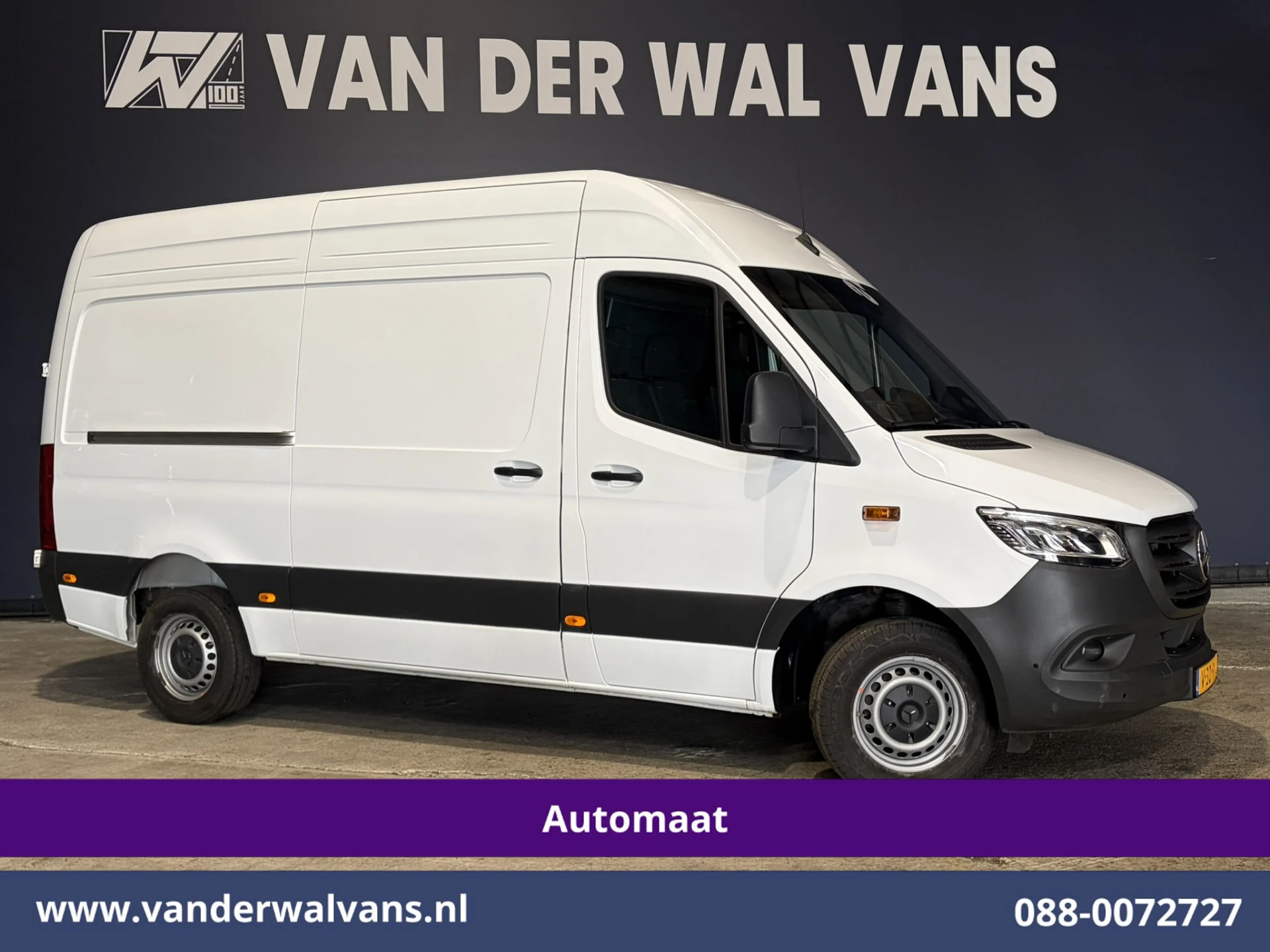 Mercedes-Benz Sprinter 2024 - 317 CDI 170pk 9G-Tronic Automaat L2H2 Euro6 Airco | Camera | Navigatie | LED | Cruisecontrol | Stoelverwarming afbeelding 1
