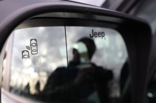 Jeep Renegade 2025 - 4XE HYBRID SUMMIT / LEDER / 18 inch / Apple Carplay изображение 5