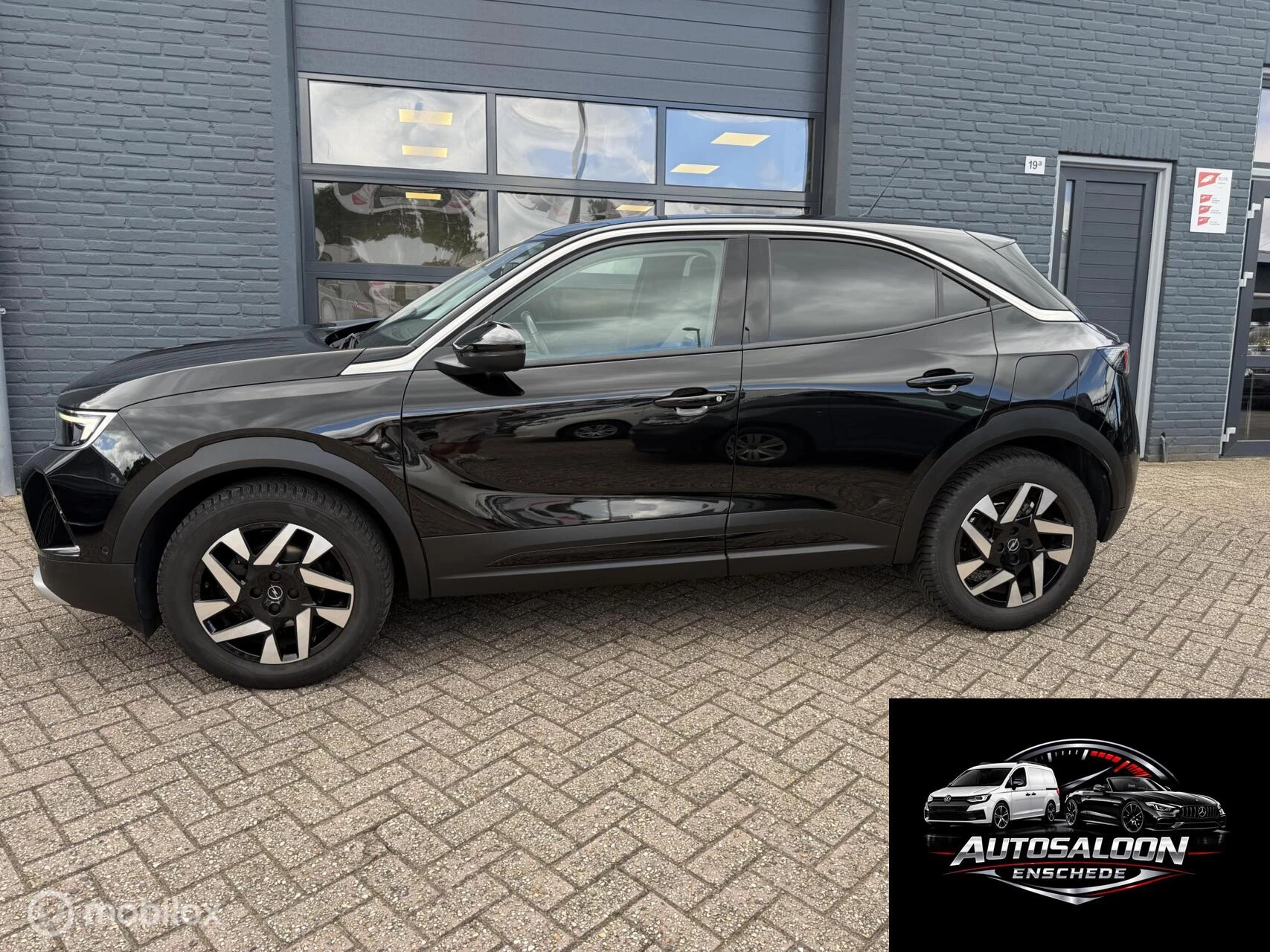 Opel Mokka 2022 - 1.2 Business Elegance 1.2 1-2022 Airco Navi PDC afbeelding 2