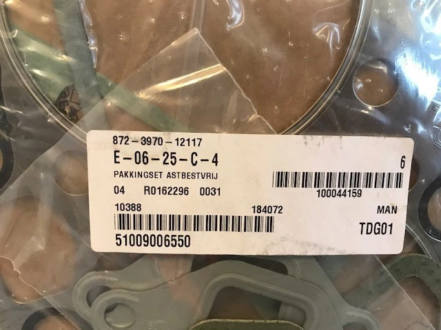 MAN - 51.00900-6550 CYLINDER HEAD GASKET KIT D0824/D0826 obrázek 3