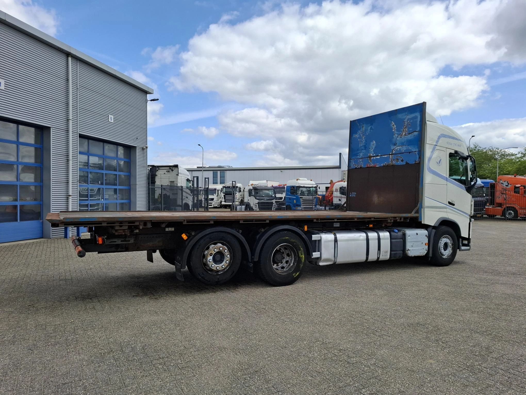 Volvo FH 2016 - FH4-460 / BDF SYSTEM / VEB+ / ACC / LWDS / FRIDGE / LIFT AXLE / AUTOMATIC / EURO-6 / 2016 afbeelding 5