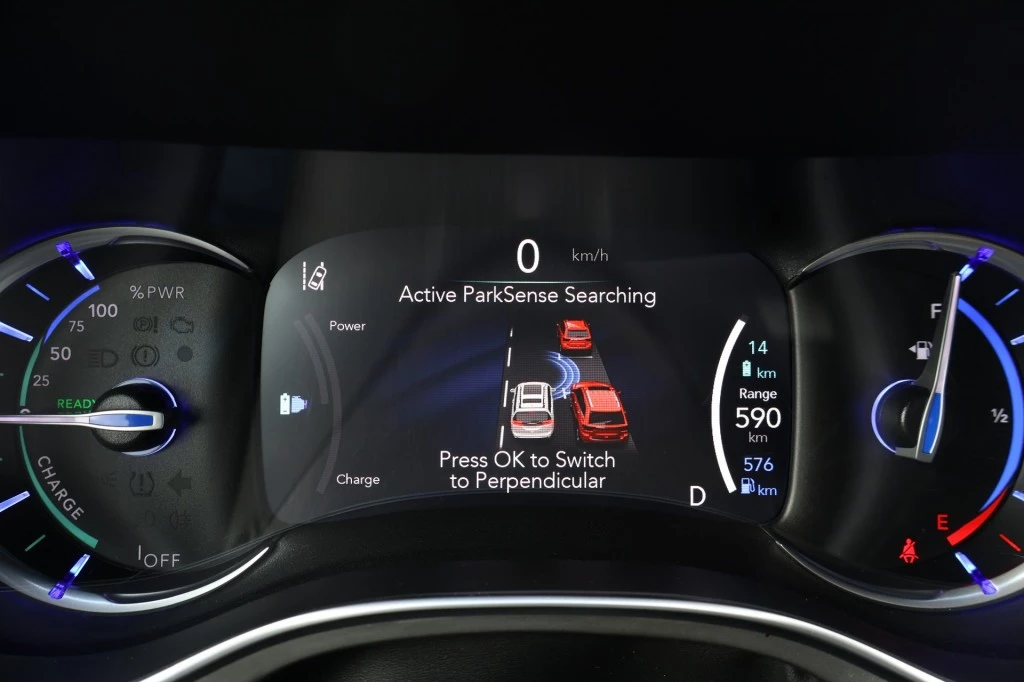 Chrysler Voyager 2023 - 3.6i V6 Hybrid LIMITED S PHEV 7 - Persoons / Plug In Hybrid afbeelding 12