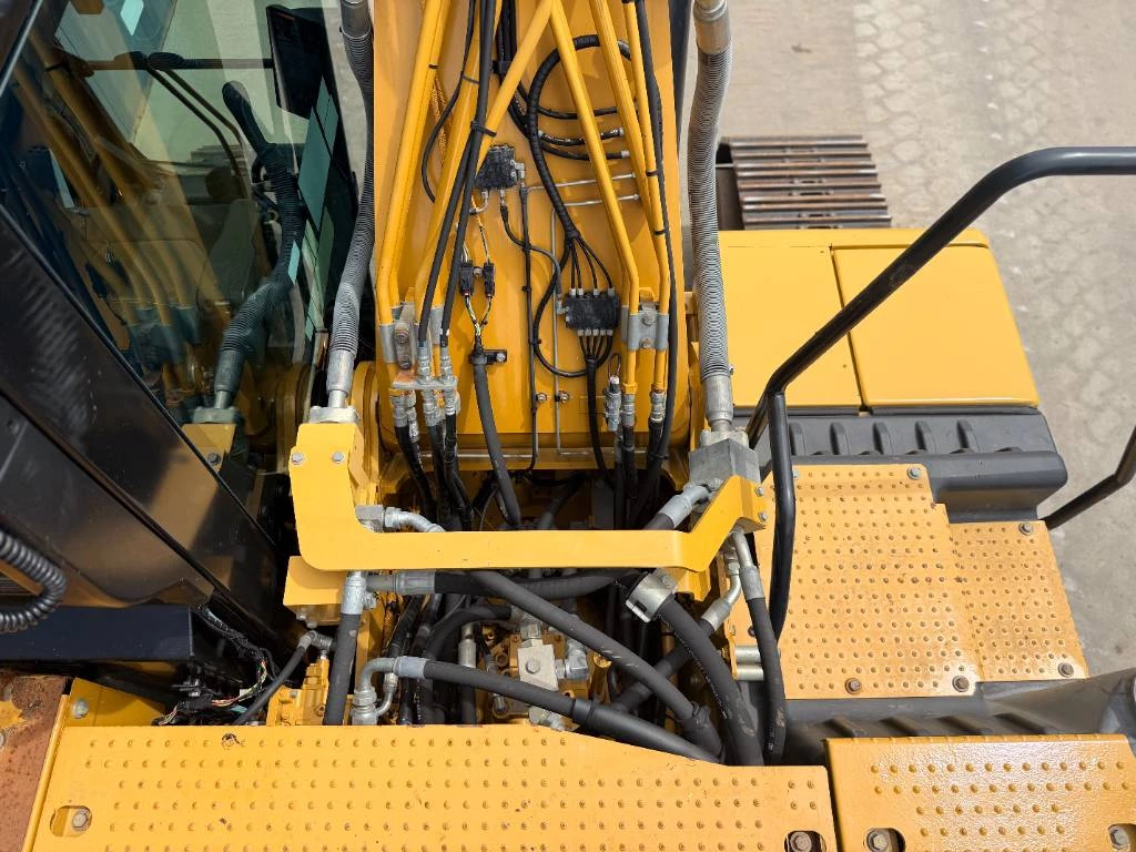 Cat 2020 - 320 07C | NEW UNDERCARRIAGE immagine 38