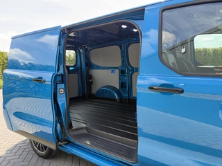 Ford E-Transit Custom 2025 - MS-RT 285 PK FULL ELECTRIC SPORT / L1H1 / DIGITAL AQUA BLUE METALLIC / REAR VIEUW / B&O SOUND SYSTEM / 19 INCH / LED / CAMERA image 9