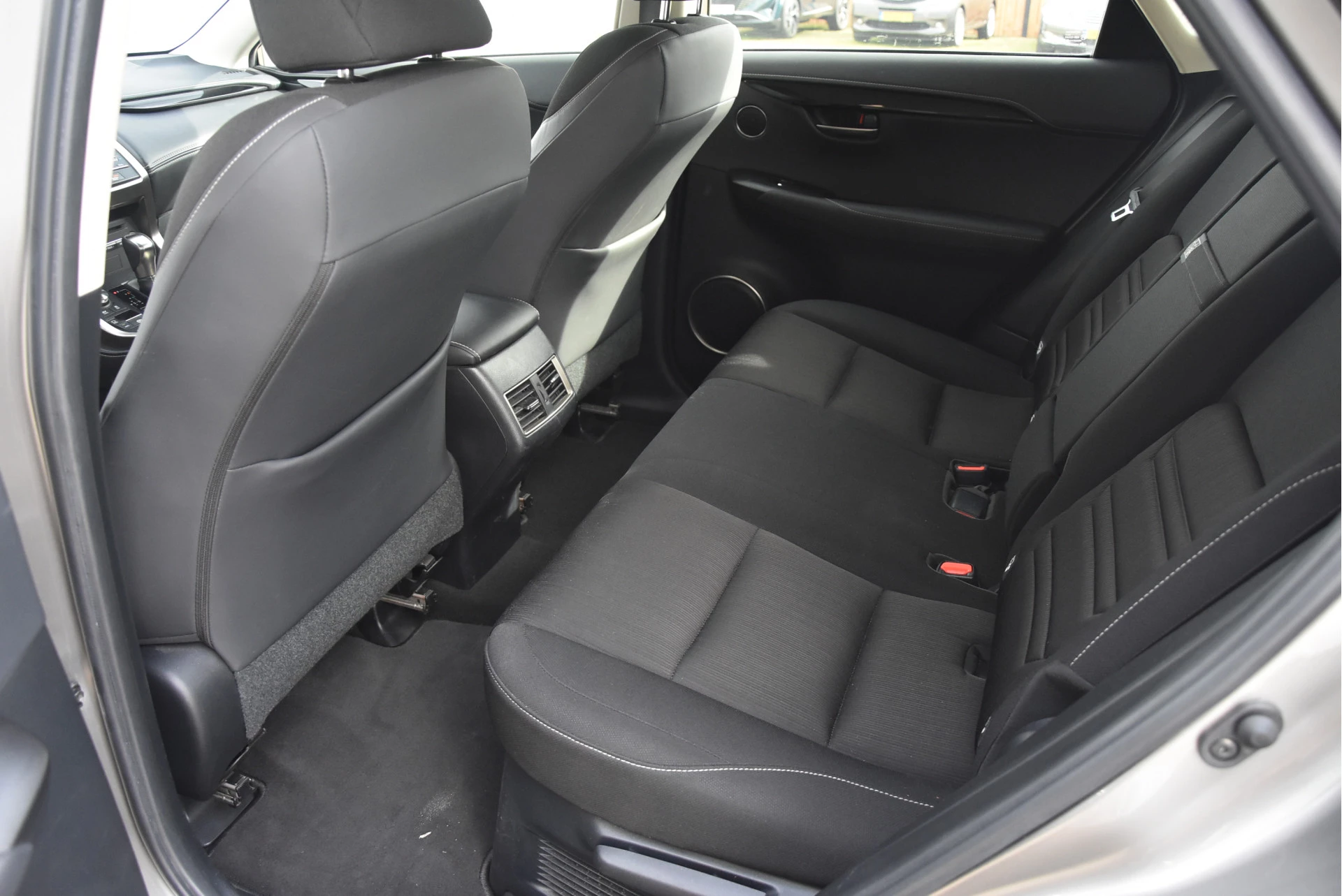 Lexus NX 2018 - 300h AWD | Safety Pack | Trekhaak Bild 9