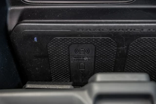 Dodge Ram 1500 2024 - 1500 LIMITED 5.7L V8 | 1e Eigenaar | Head up | Luchtvering | Rambox | Split Tailgate | Pano | Harman / Kardon изображение 34