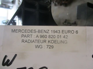 Mercedes-Benz - 1943 A 960 820 01 42 RADIATEUR KOELING obrázek 2 náhled