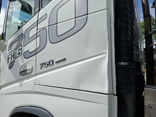 Volvo FH 2016 - 16.750 / LOGGING TRUCK / 6X4 / VEB+ / RETARDER / 2XBIG AXLE / FRIEDERICH 281SL / 9 METER / 596187 KM / 3AXLE DOLLY / 9TON BPW AXLES / AUTOMATIC / EURO-6 / 2016 bild 55