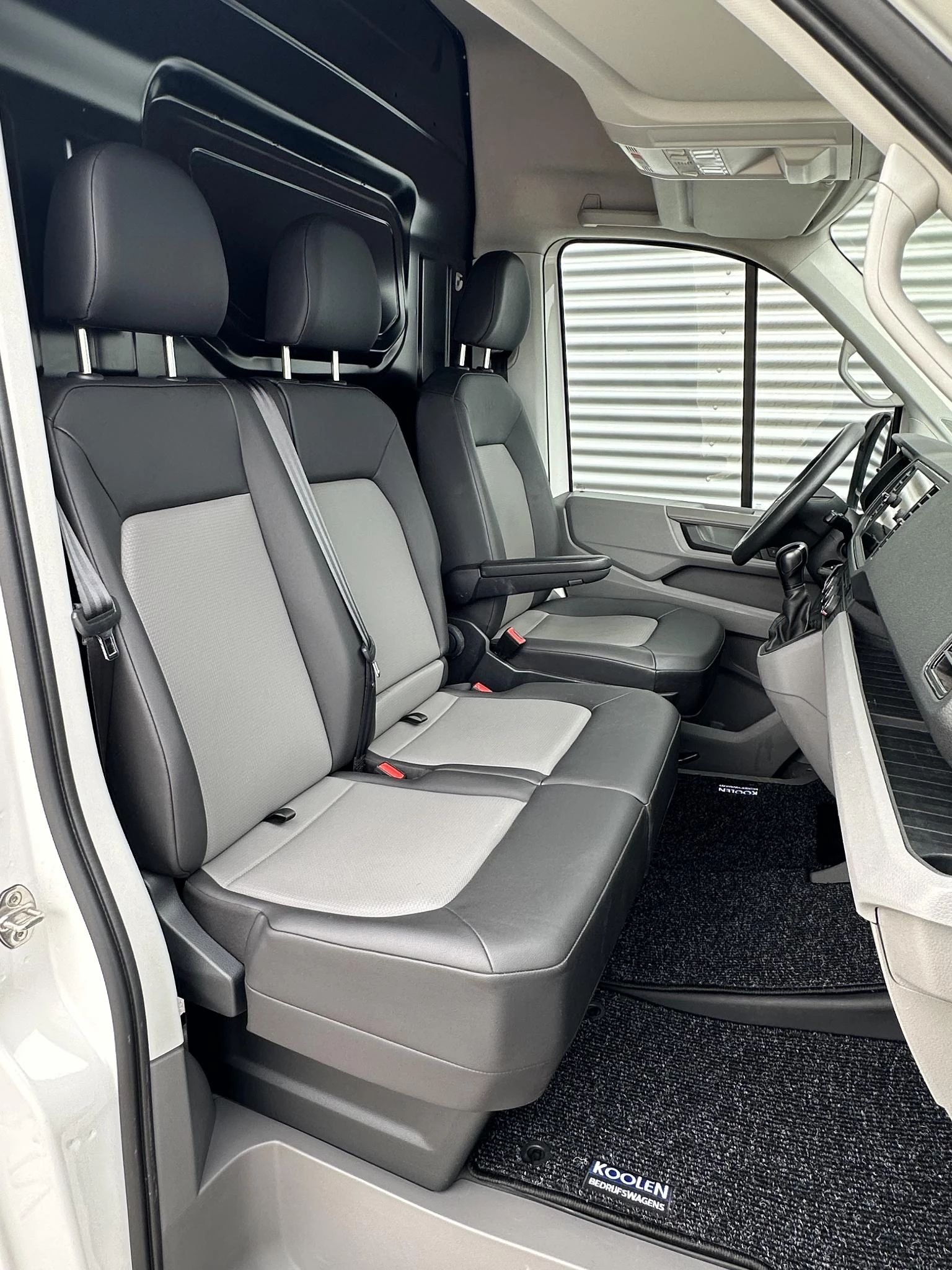 Volkswagen Crafter 2023 - 35 2.0 TDI L4H2 Automaat 140 PK obrázek 4