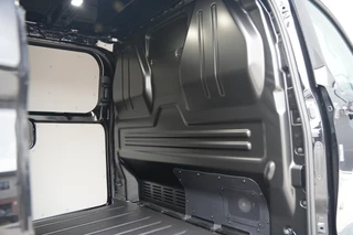 Ford E-Transit Custom 2026 - 340 L2H1 Sport 71 kWh 218pk - 2x Schuif - ACC - B&O - Navi - Stoel/Stuurverwarming - 360 Camera - Blindspot - Rijklaar obrazek 14