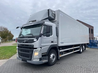 Volvo FM 330 Fridge / Frigoblock / 9.85 M Loading Space / Euro 6 / 498.000 KM / 2T Loading Lift LT4271