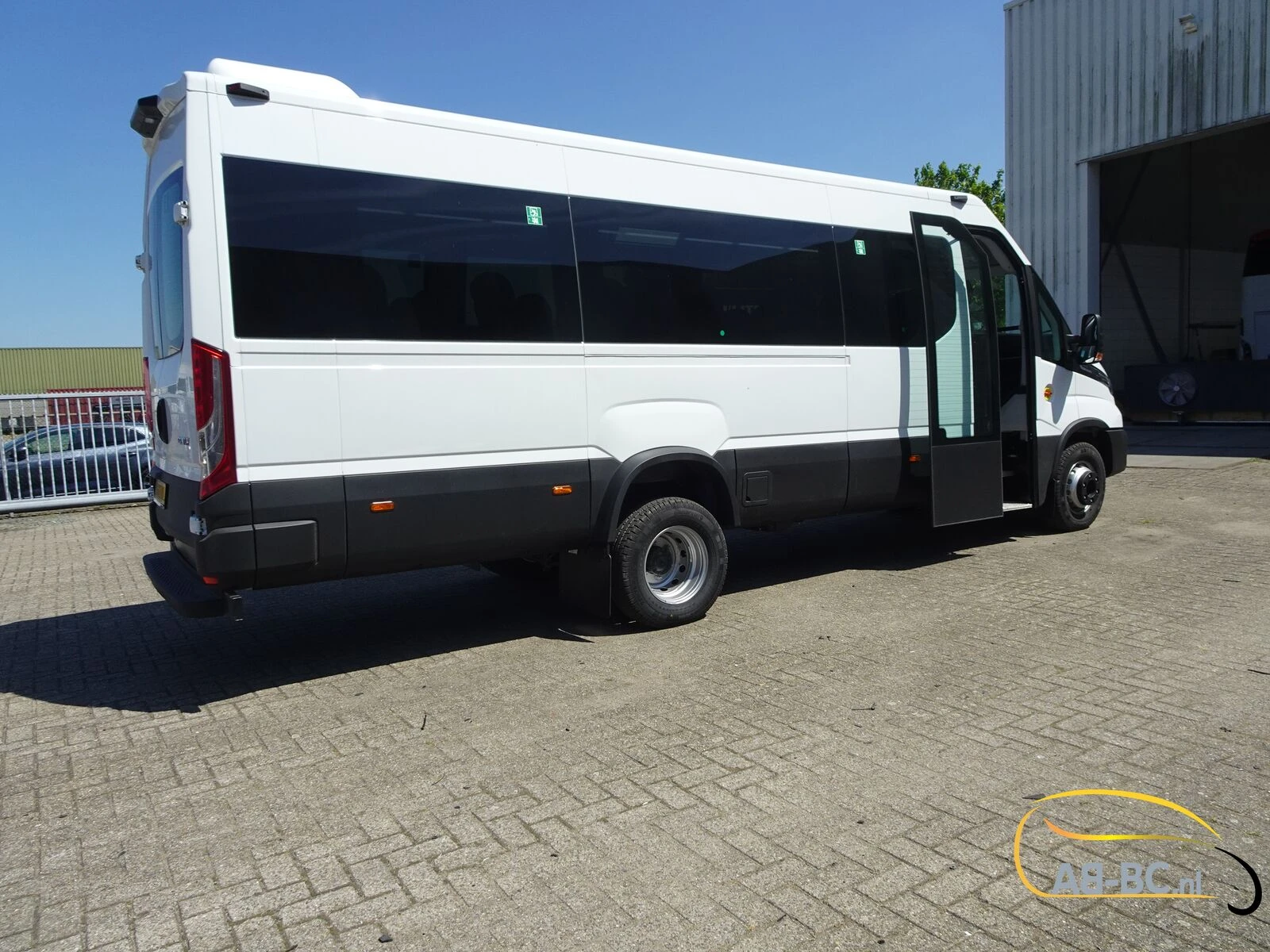 Iveco Daily - 65C18HA8 NEW Automatic 24 seats afbeelding 5