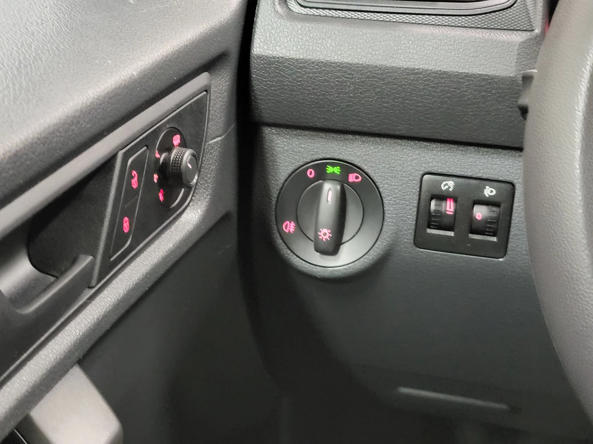 Volkswagen Caddy 2017 - 1.4TGI CNG Automaat! obrázek 14