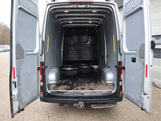 Volkswagen Crafter 2017 - 35 2.0 TDI 140pk Euro 6 - L3H3 - Cruise - Trekhaak bild 11