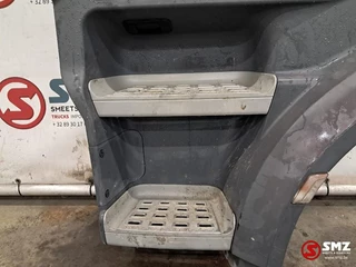 DAF N/A 2018 - Occ opstapbak rechts DAF image 3