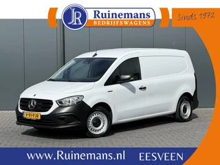 Mercedes-Benz eCitan 2024 - 112 Pro 51 kWh / L2H1 / TREKHAAK / 3-ZITS /**7.445 KM!!** / CAMERA / CRUISE / ECC / CARPLAY immagine 1