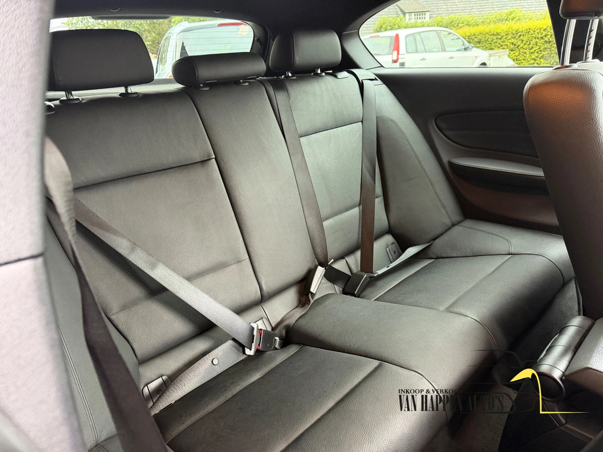 BMW 1 Serie 2011 - 120i Business Line Ultimate Edition / automaat / apk 7-2027 afbeelding 6