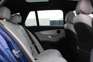 Mercedes-Benz C-Class 2015 - Estate 400 4MATIC AMG PANORAMADAK LUCHTVERING LEDER MEMORY HEAD-UP COMAND 19'' TREKHAAK imagen 18