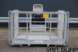 Manitou N/A 2023 - PSE 4400 / 1000d Bühne basket werkkooi image 3