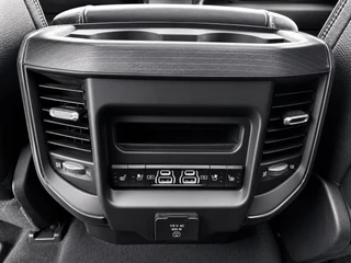 Dodge Ram 1500 2022 - 5.7 V8 4x4 Crew Cab Limited image 31