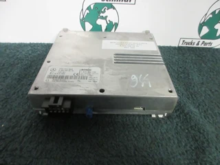 Mercedes-Benz - A 000 446 05 75 // 7620 000 230 IPPC ECU REL 3 MODULEN изображение 2 миниатюра