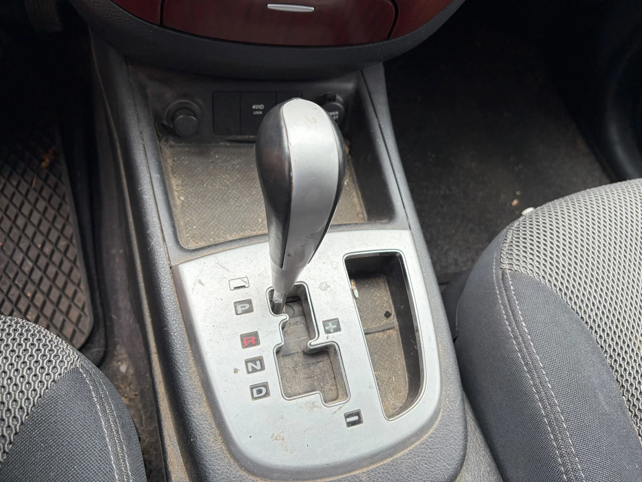 Hyundai Santa Fe 2007 - 2.2 CRDI 4WD VAN afbeelding 12