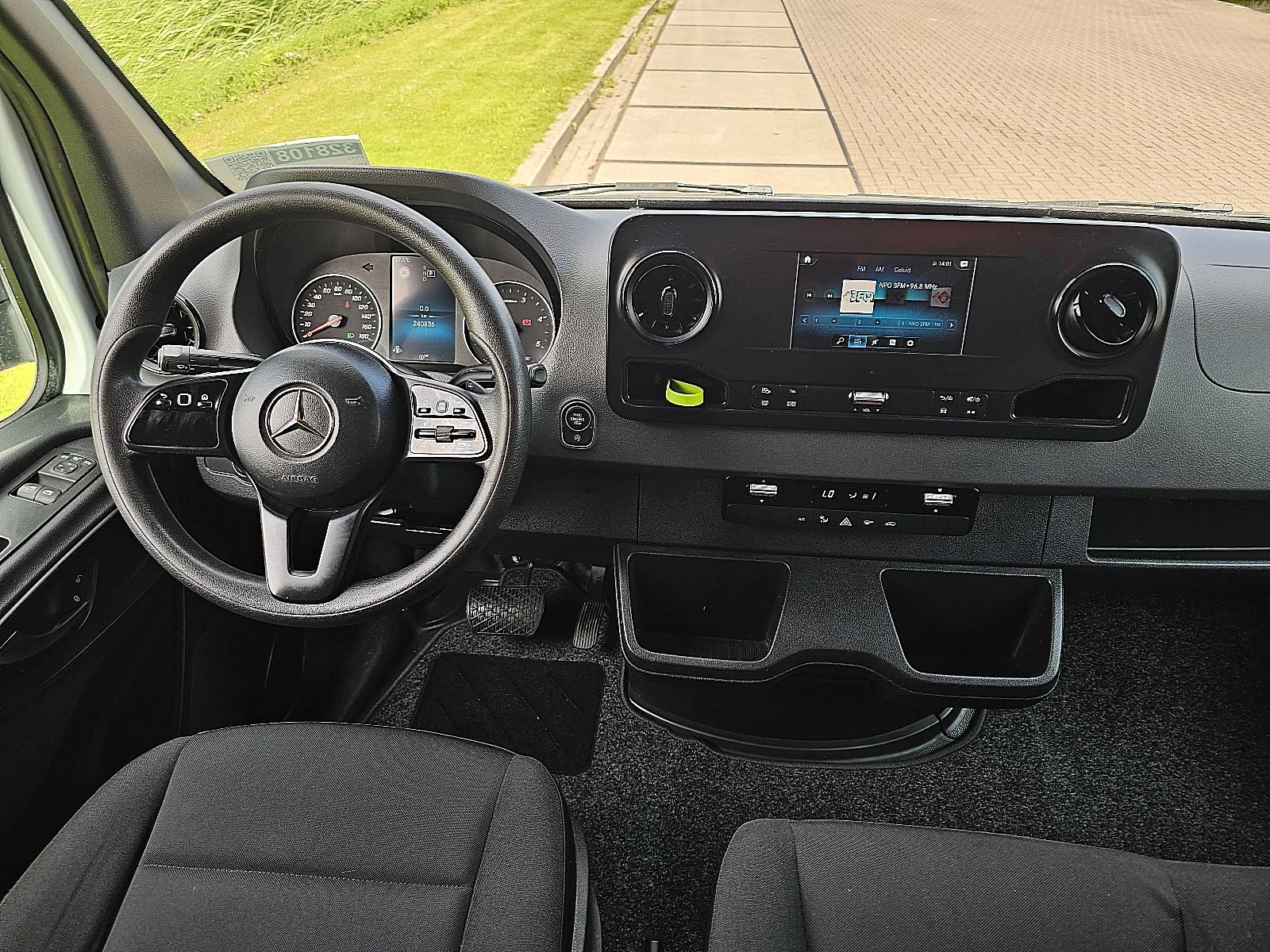 Mercedes-Benz Sprinter 2019 - 311 image 8